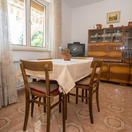 Garden View Apartment In Porec For 2 - 3 Persons Esterno foto